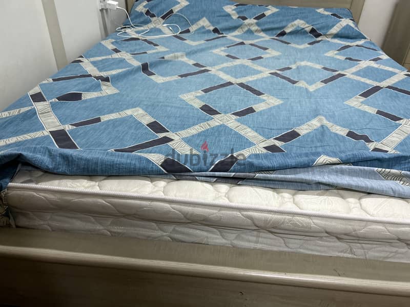 Bed Room Set for sale 3