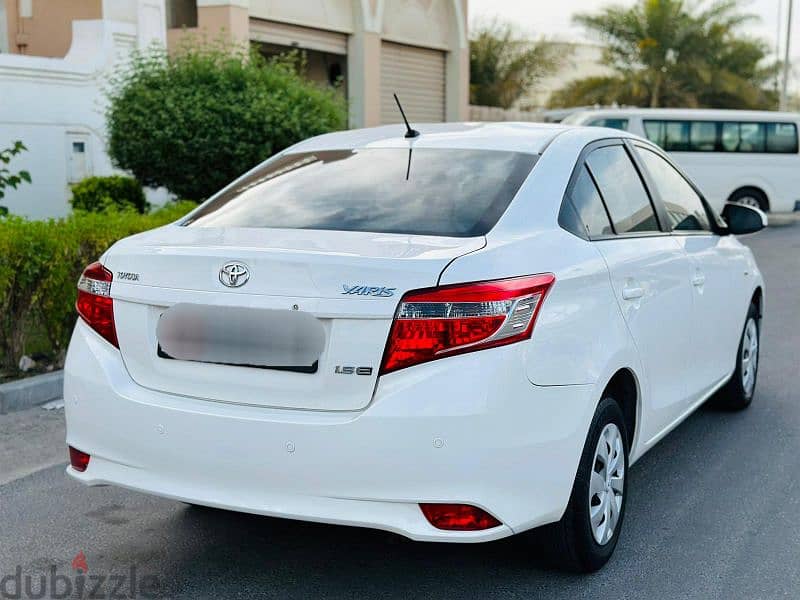 Toyota Yaris 2017 model. Excellent condition 8