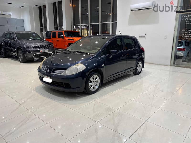 Nissan Tiida 2007 black 1