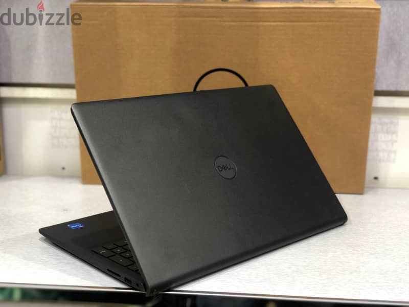 DELL 11th Gen Core i5 Touch Laptop 15.6" FHD 16 GB RAM+256 GB M. 2 SSD 2