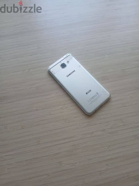 Galaxy A8 ( broken screen ) cheap price 1