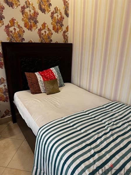 single bed good condition 1