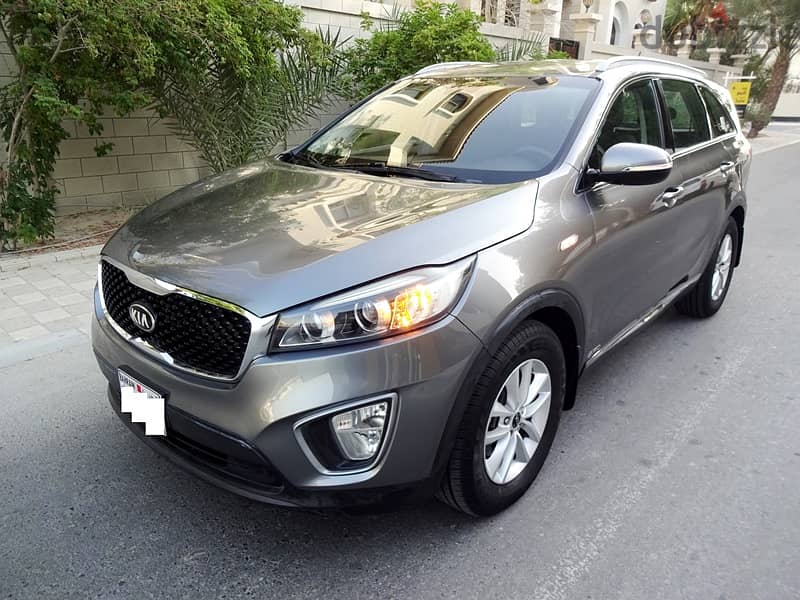 Kia Sorento 3.3 L 2016 Grey V6 7 Seat AWD Well Maintained Urgent Sale 3