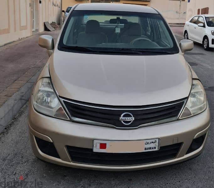 Nissan Tiida 2012 0