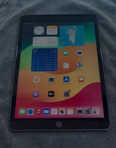 Ipad 8 - 128GB - 10.2 inch
Wifi & Cellular 2