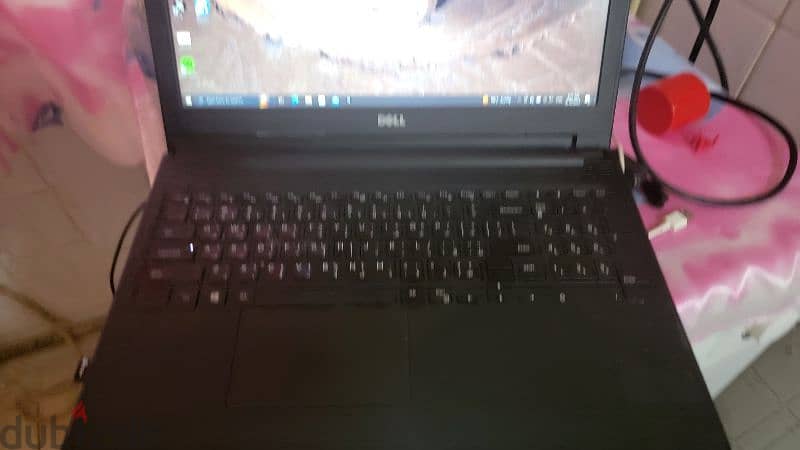 dell inspiron 15 , i5 , 12Gb DDR4 , 500SSD , 2 GPu amd 1