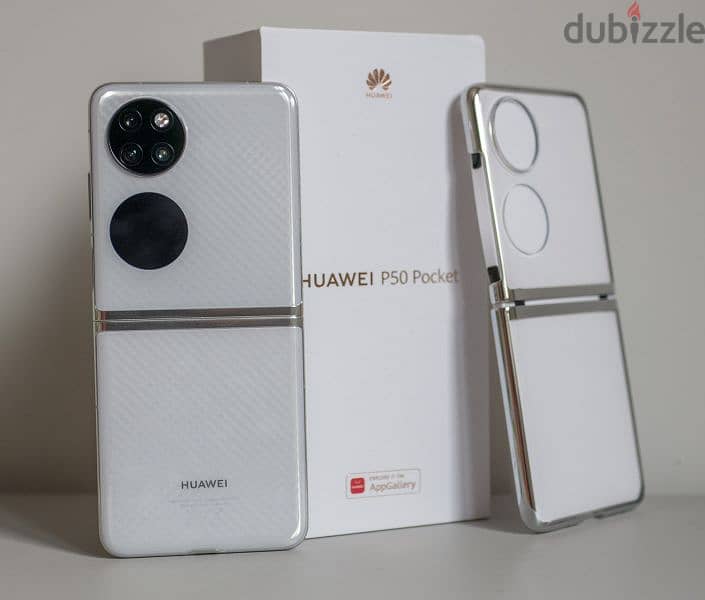 Huawei p50 pocket flip new condition box with accessories 1