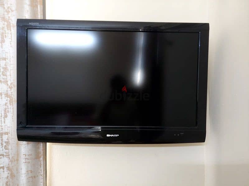 SHARP 32 INCH LCD TV 0