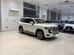 Toyota Land Cruiser 2022 white