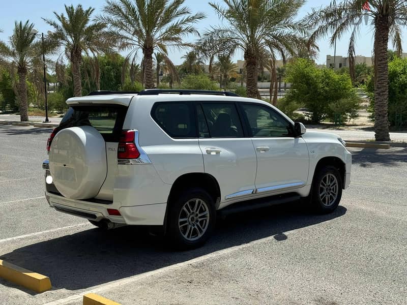 Toyota Prado TX-L 2018 WHITE 5