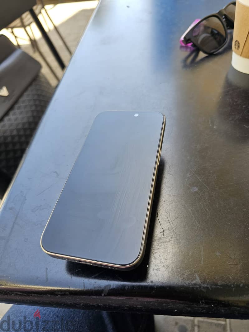 Iphone 15 Pro 128 GB Natural Titanium 3