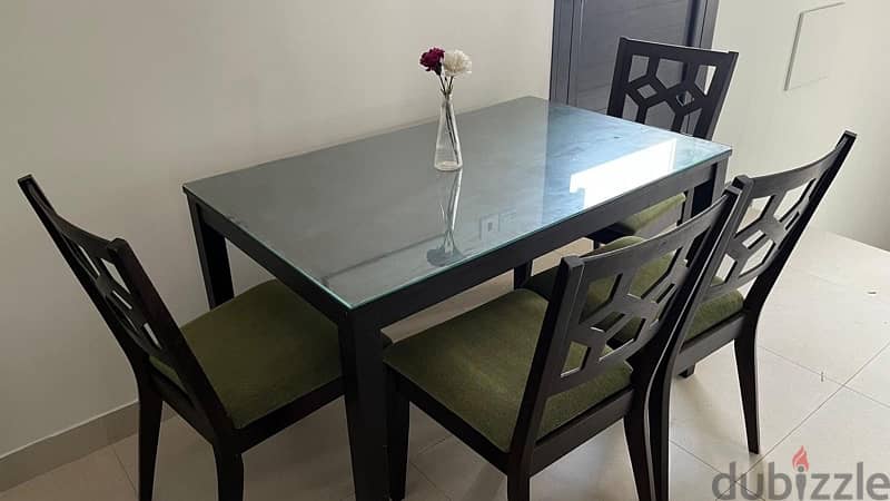 Dinning table for sale  with four chairs 2