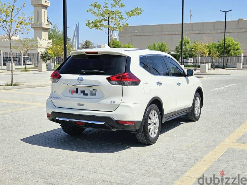 NISSAN X-TRAIL 2022 EXCELLENT CONDATION SUV URGENTLY FOR SALE 3