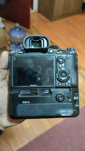 sony a7riii body 48 megapixels with grip 1