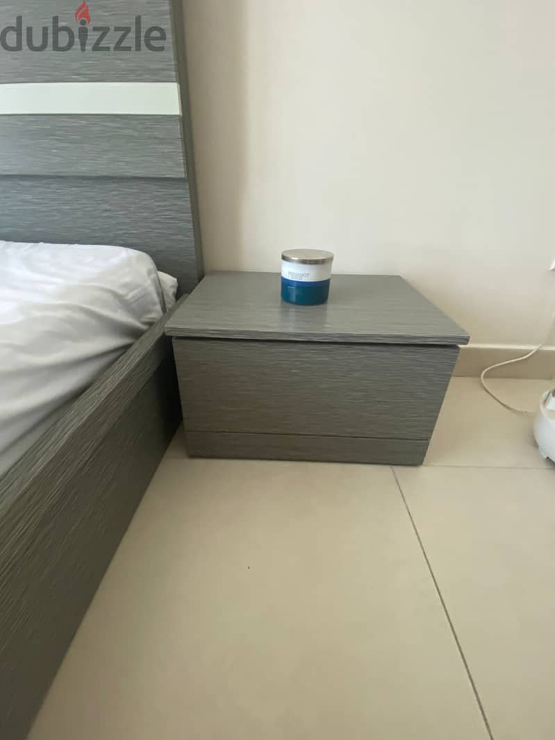 King size bed with Ikea Mattress 1