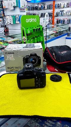 canon camera 1200D 0