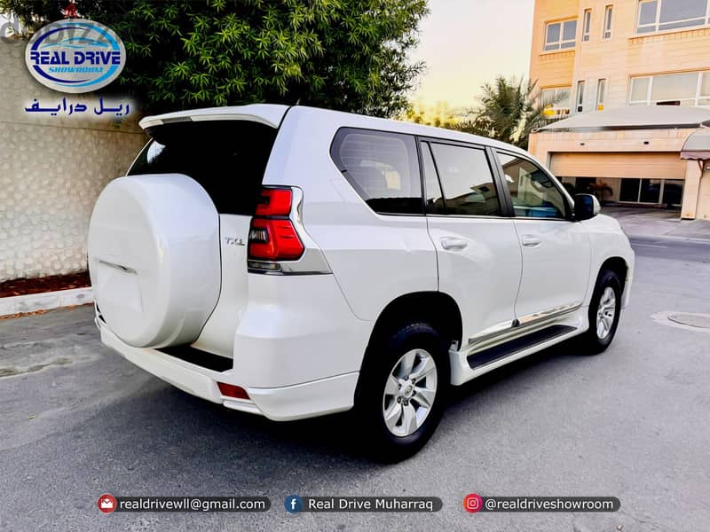 TOYOTA P Year-2019 -2.7 L - 4WD  V4  Colour-white 75000km 4