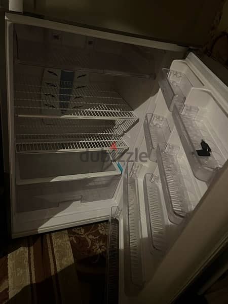 nihon refrigerator 610 L 2