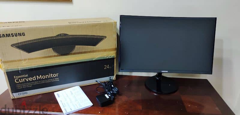 Excellent New Like Condition Samsung 24 Inch curved Gaming Monitor 3