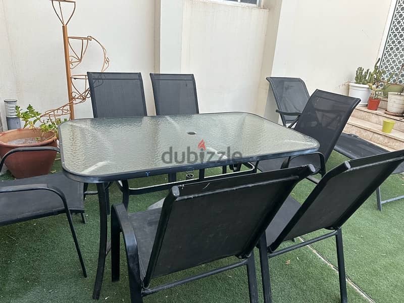 in excellent condition garden furniture 0