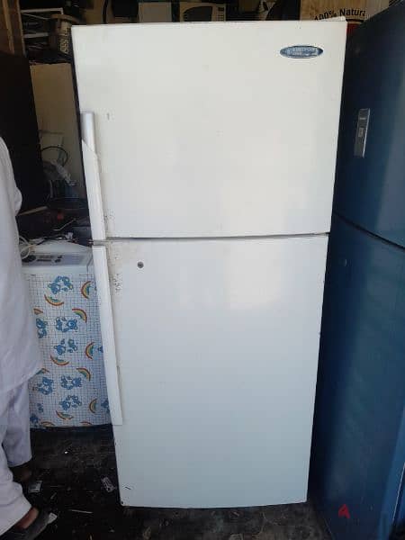 frige big for sale new condition 0