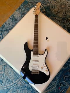 YAMAHA electric guitar 0