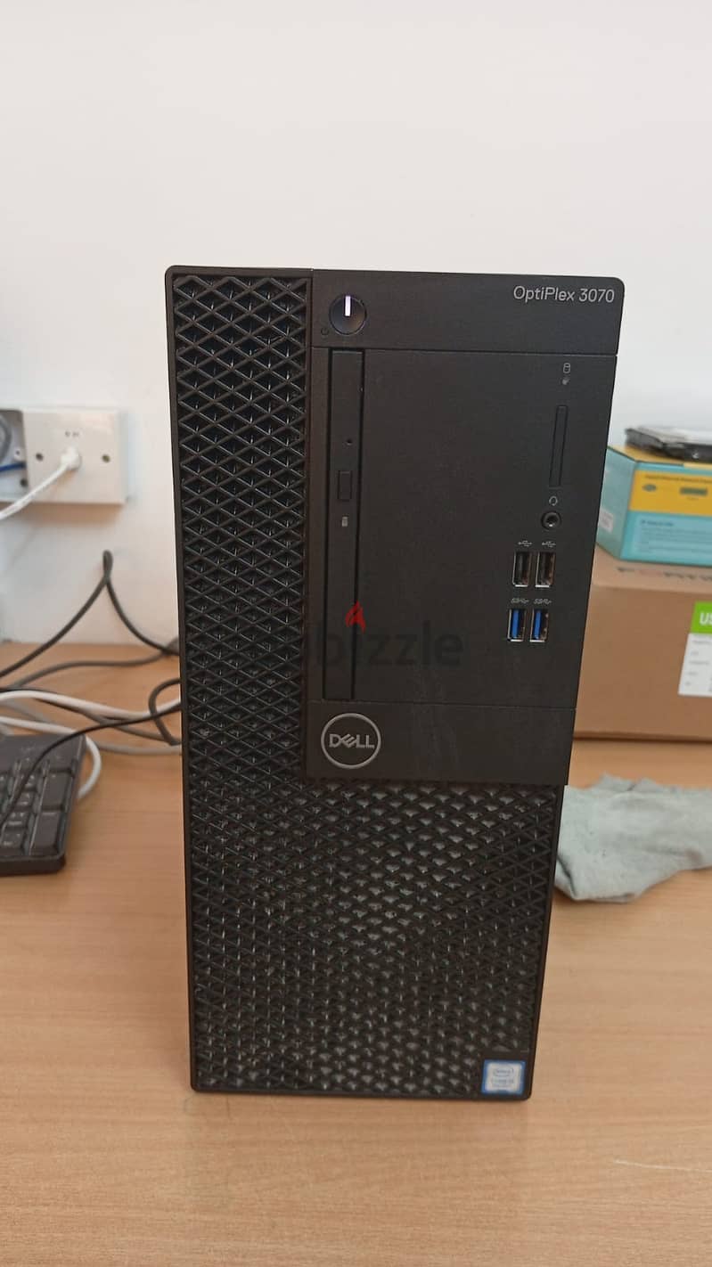 Dell optilex 3070 i5 8gb ram 256GB NVME ssd+512 GB Sata with mont  24 1