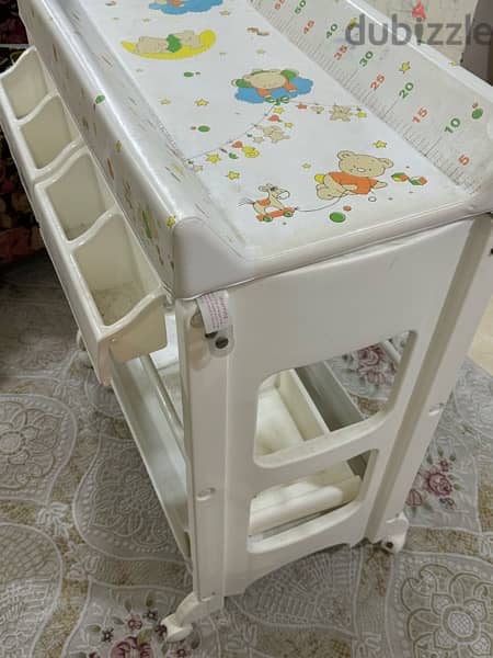 juniors baby changing table & bath 0