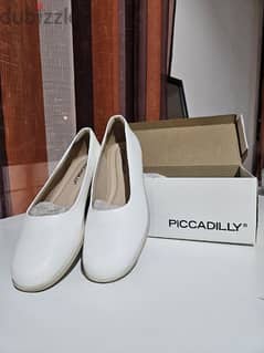 Piccadilly white shoes 0