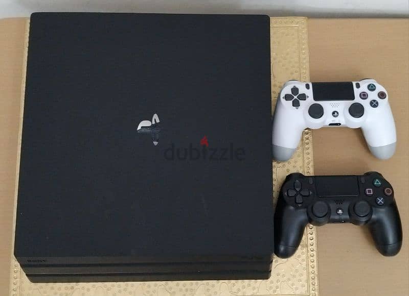 PS4 PRO 1TB 1