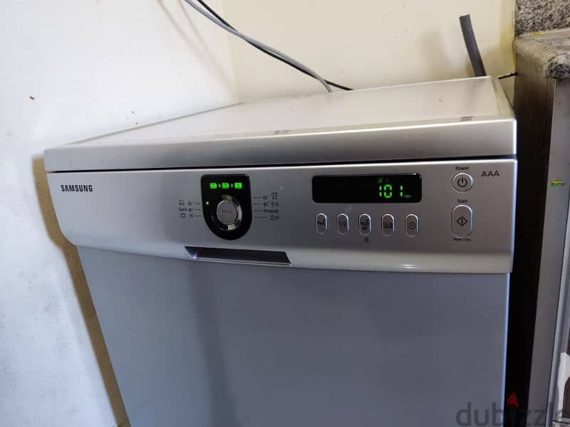 Samsung Digital Dishwasher, Same New 1