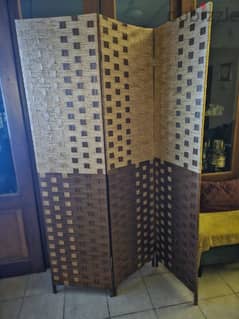 divider 3 panel . great condition 0