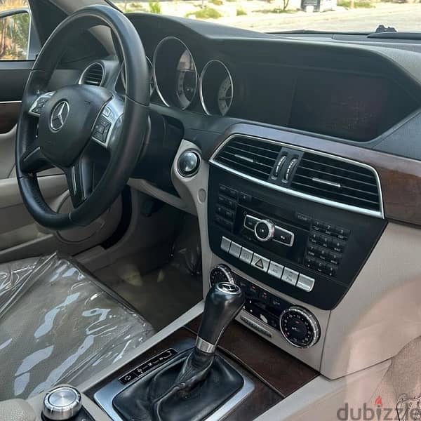 Mercedes-Benz C200 2013 8