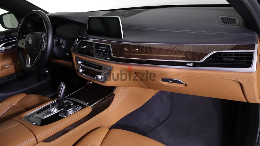 BMW 7-Series 2022 13