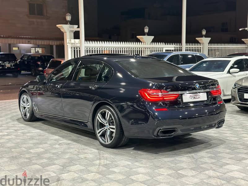 BMW 7-Series 2016 8