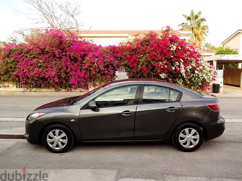 Mazda 3 1.6 L 2013 Grey Full Option Well Maintained Urgent Sale 2