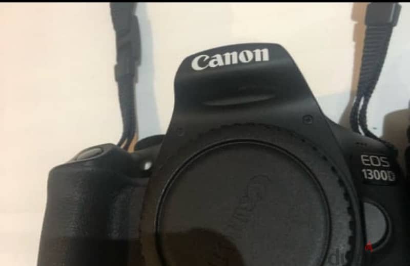 CANON EOS1300d with 2 lenses 3