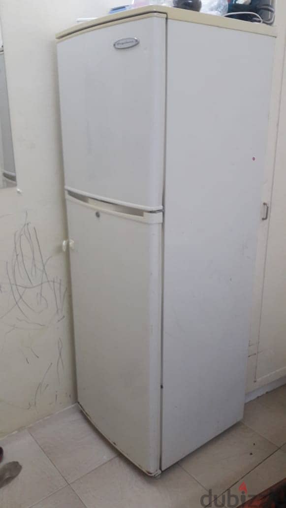 Good condition refrigerator 0