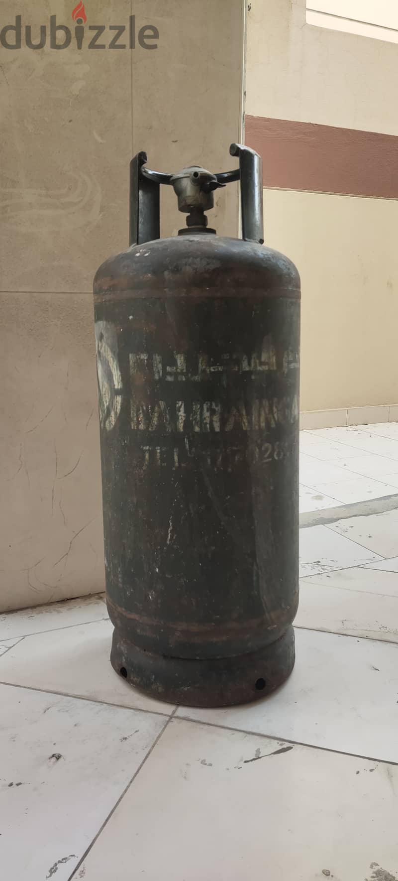 Medium size Bahrain gas cylinder+ regulator 1