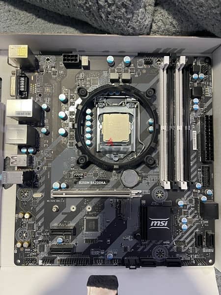 I7 7700k cpu with msi 250m motherboard 1