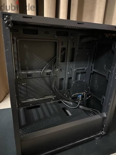 old case, glass missing 3