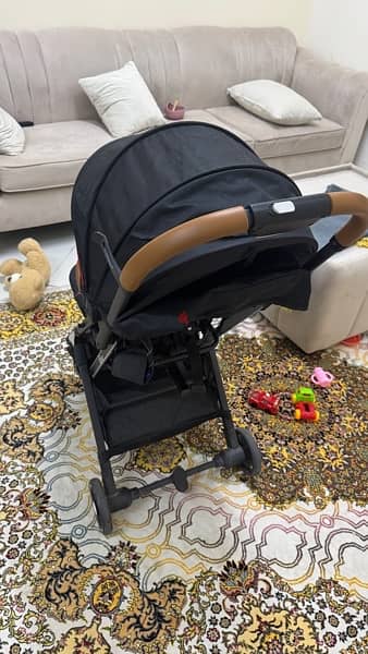 Stroller in Excellent  condition 5