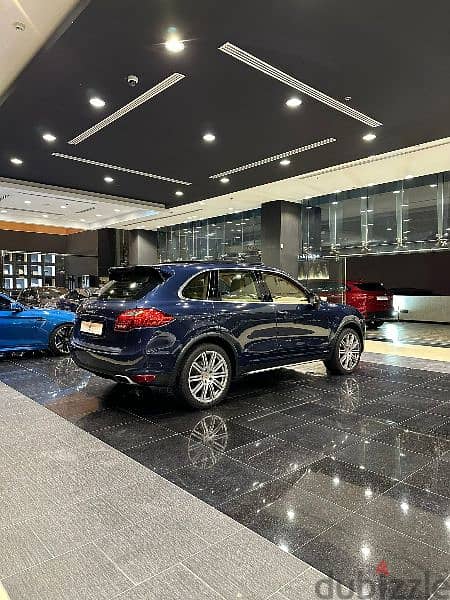 Porsche Cayenne S Model  2013 4