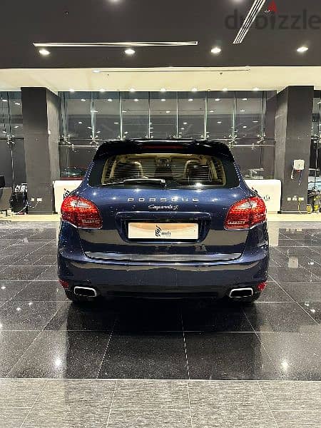 Porsche Cayenne S Model  2013 5