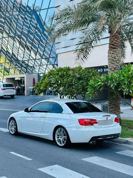 BMW 325i Convertible Coupe 
MKit Special Edition 
Year-2011
model 9