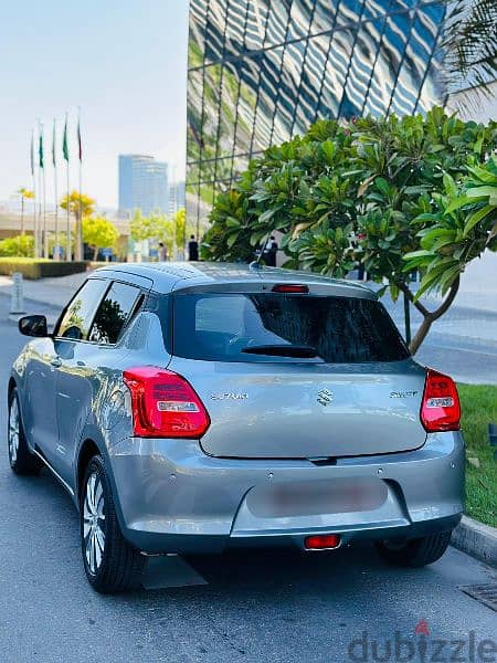 Suzuki Swift 2018 Hatchback. Zero Accident car. full cover insurance 5