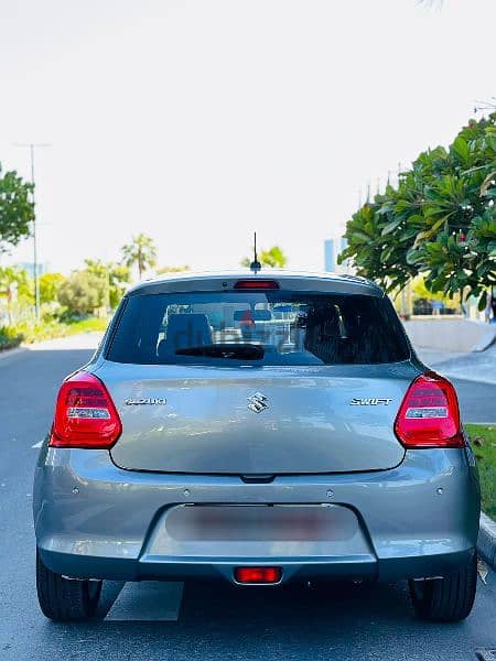 Suzuki Swift 2018 Hatchback. Zero Accident car. full cover insurance 8