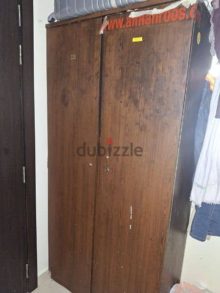 double door cupboard 0