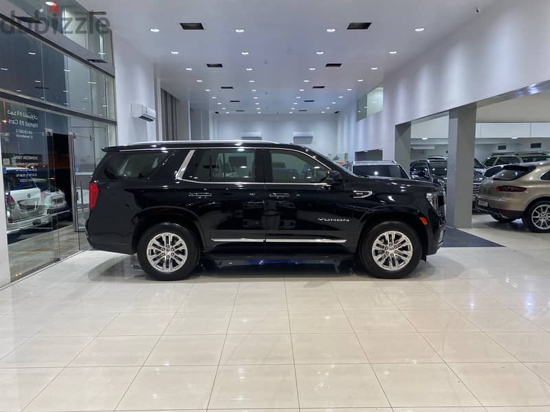 GMC Yukon 2024 black 2