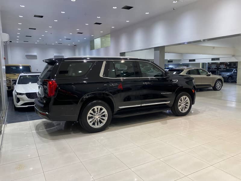 GMC Yukon 2024 black 5